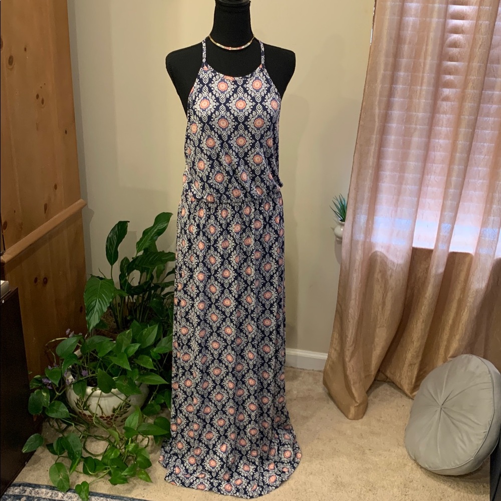 🌹French Grey • Cute  Navy Maxi Dress with Coral Medallion Print • EUC
